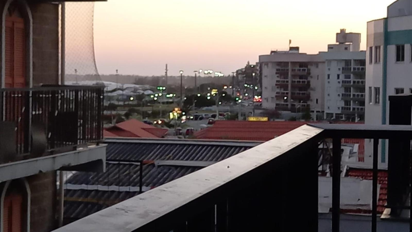 A 50M Da Praia Do Forte Em Cabo Frio Exterior foto